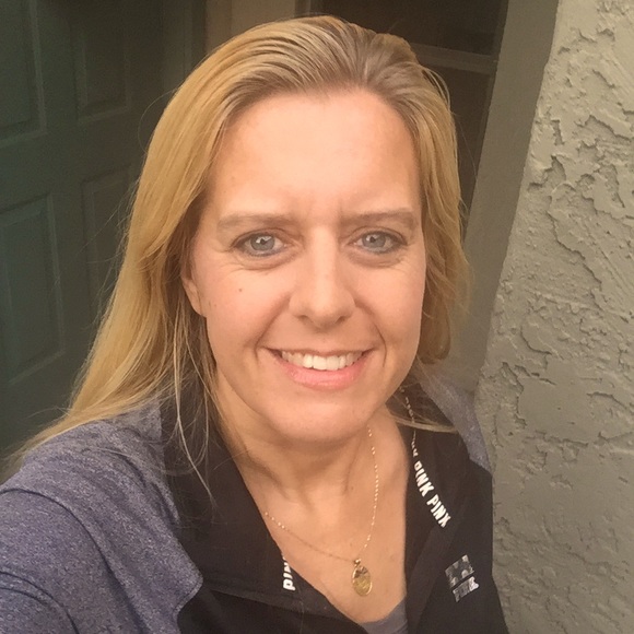 Meet the Posher Other - Meet your Posher, Courtney